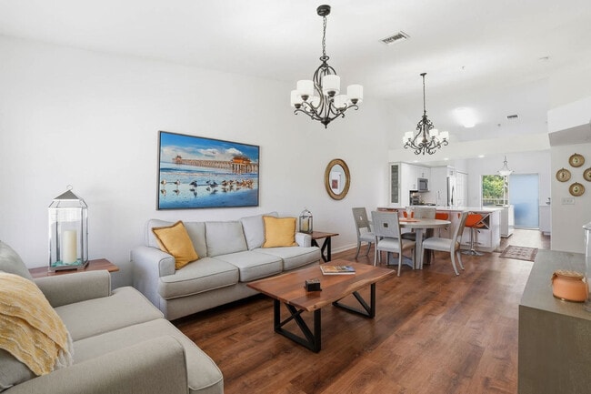 Building Photo - 4945 Cougar Ct S Building Photo - 4945 Cougar Ct S