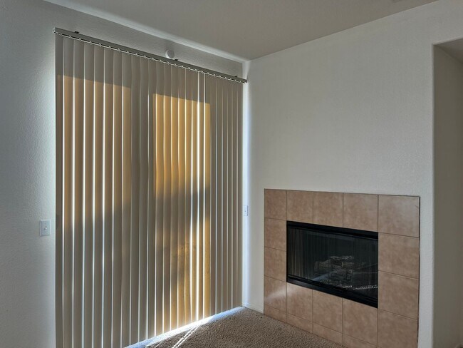 Building Photo - COMING SOON! 3 bedroom- 2 bath Home in Victorville!