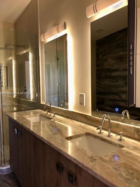 Foto del edificio - 621 NE 8th Ave