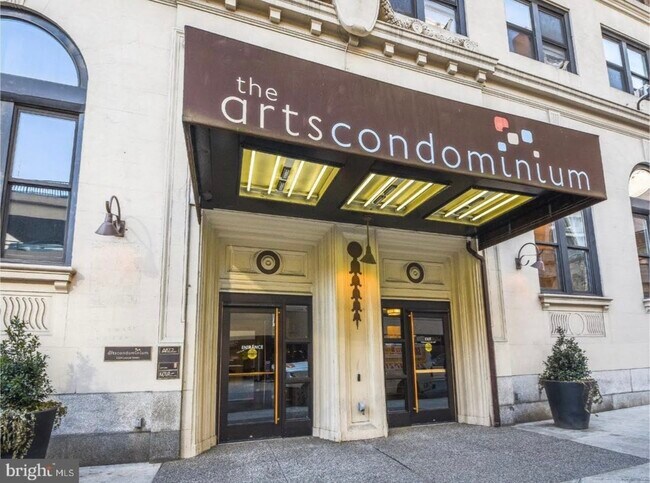 Foto del edificio - Arts Condominium [1324]