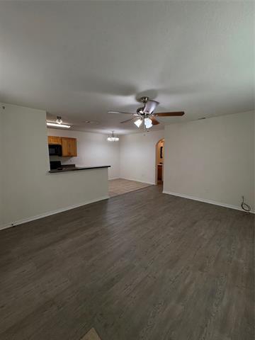 Foto del edificio - 8128 Doreen Ave