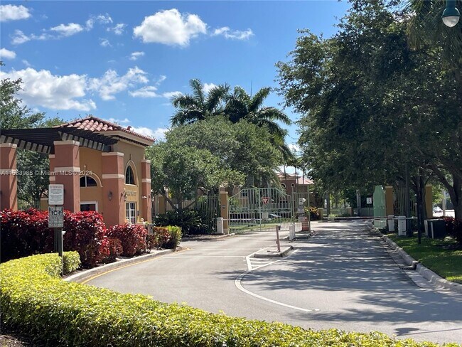 Foto del edificio - 14380 SW 11th St