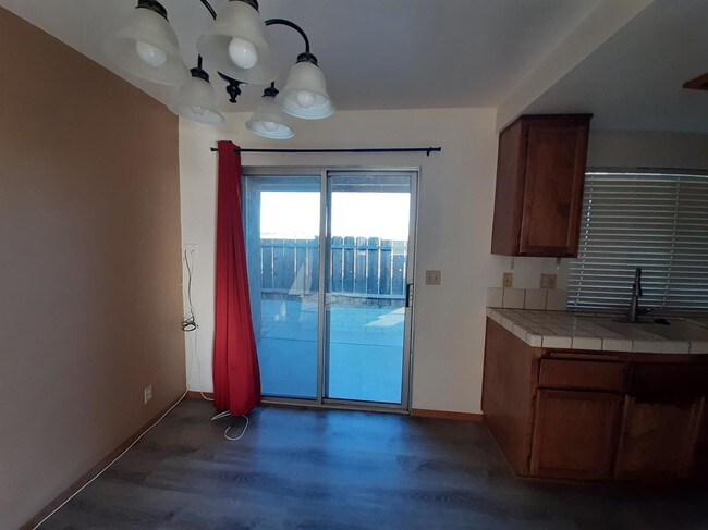Foto del edificio - 32843 Sunset Rd