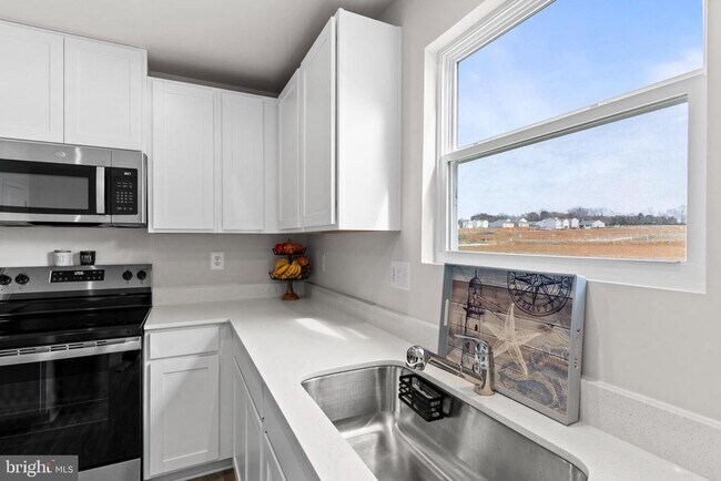 Building Photo - 240 Olympus Rd