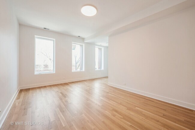 Foto del edificio - 524 N May St