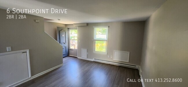 Building Photo - 6 Southpoint Dr