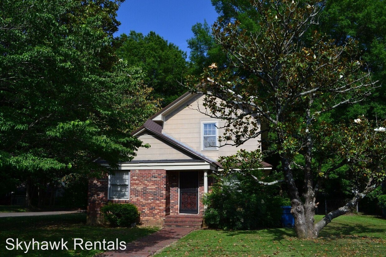302 Fonville St, Martin, TN 38237 Room for Rent in Martin, TN