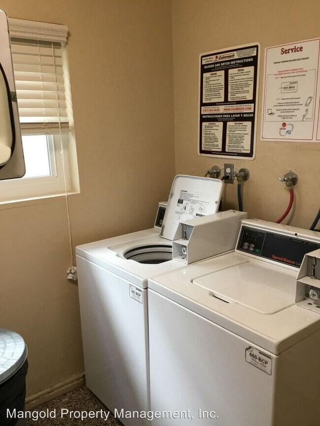 Foto del edificio - 8 Arkwright Ct