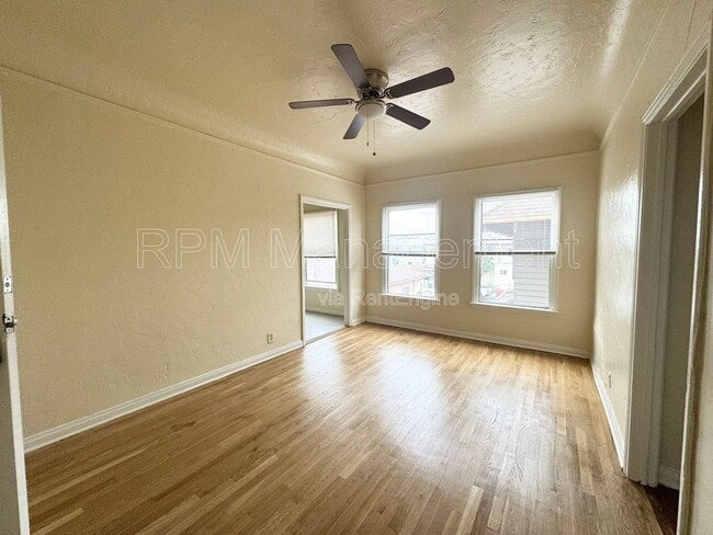 Photo - 1154 Normandie Ave Apartment