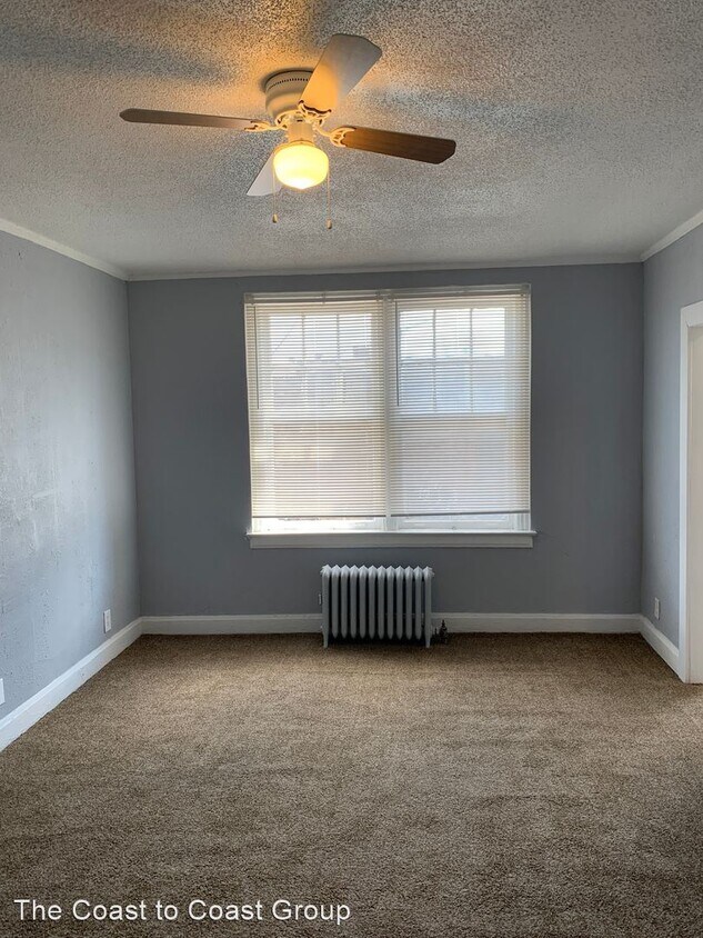 Foto principal - 6330 Midland St