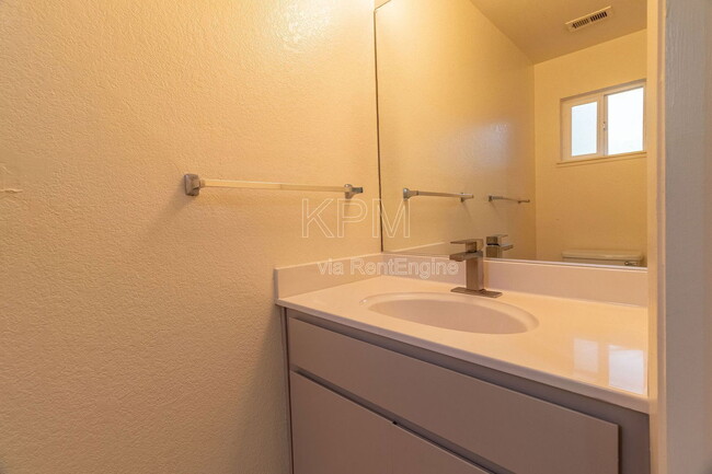 Building Photo - 4609 Da Vinci Dr