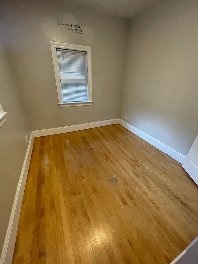 Foto del edificio - Avl NOW - No Fee! Renovated 1.5BR in Allst...