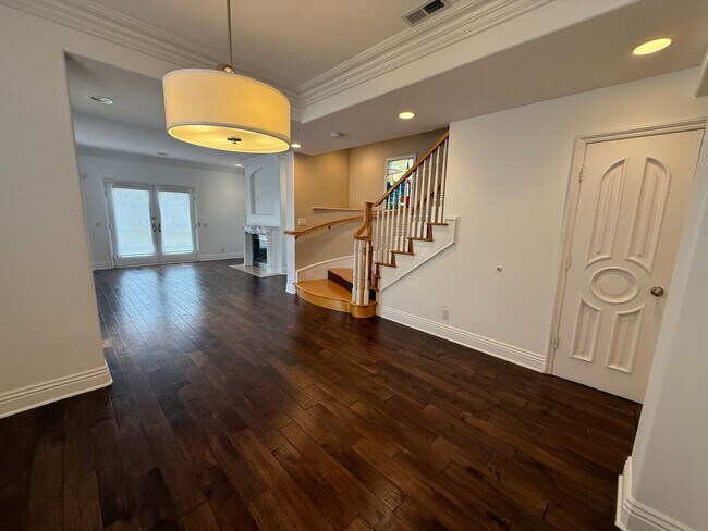 Foto del edificio - Beautiful Corner Lot Home: Large 3 Bedroom...