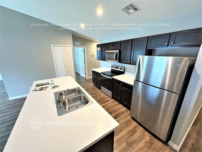 Foto del edificio - 12344 Birtle Ave