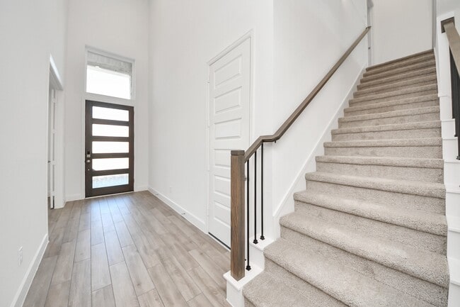 Foto del edificio - 5806 Pink Coral Ln