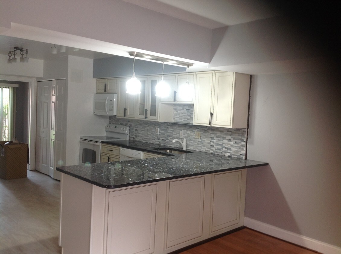 17 Farmhouse Ct, Pikesville, MD 21208 Townhome Rentals in Pikesville