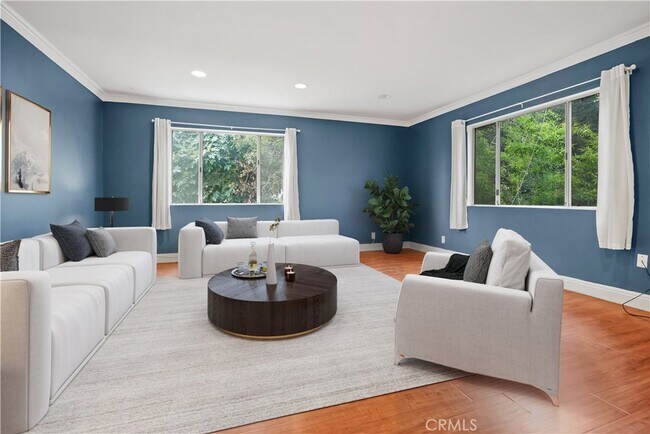 Foto del edificio - 5217 Satsuma Ave