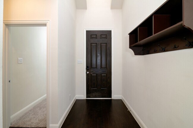 Foto del edificio - **I'm Gorgeous Inside & Out!!**