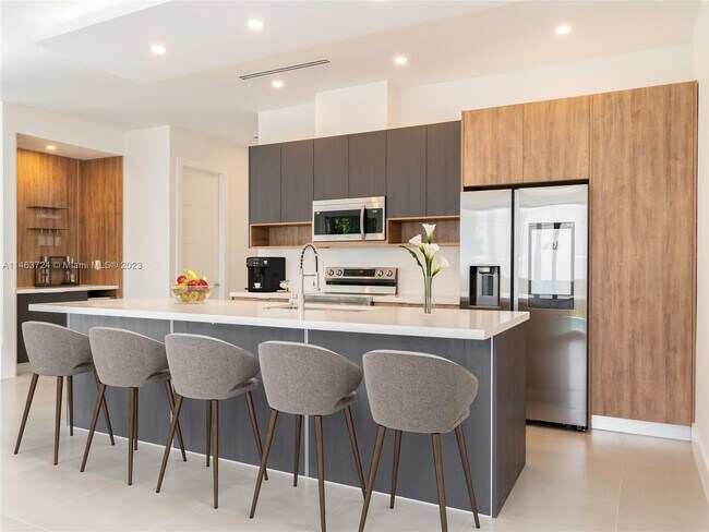 Foto del edificio - 830 SW 30th St