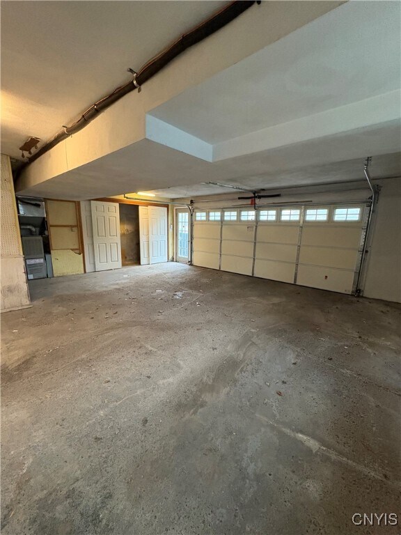 Foto del edificio - 215 Locksley Rd