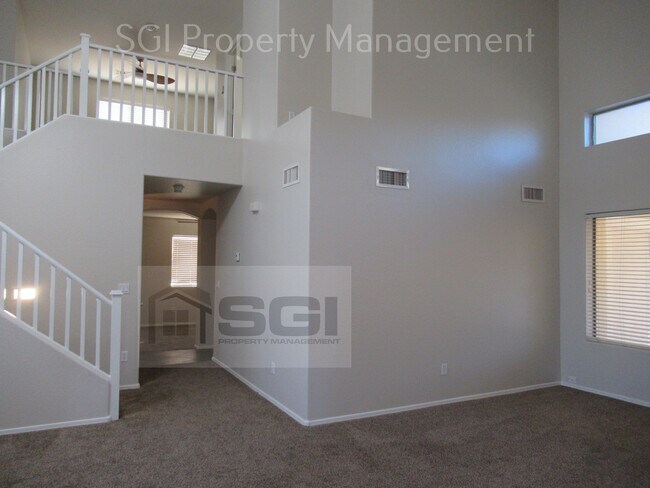 Building Photo - 25575 W Winslow Ave