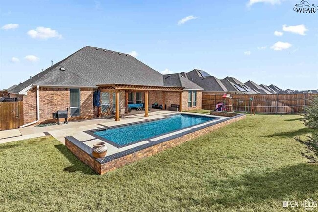 Building Photo - 5321 Waterford Drive