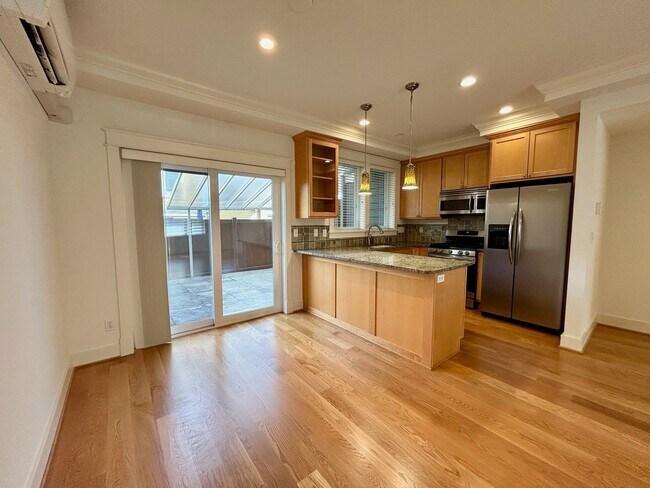 Foto del edificio - Queen Anne Townhome