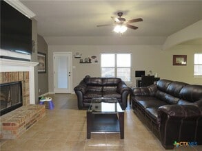Building Photo - 9805 Kaitlyn Dr
