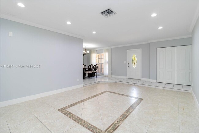 Foto del edificio - 10260 SW 108th St