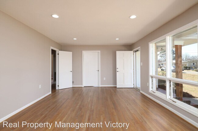 Building Photo - 3 br, 2 bath House - 215 Hicks Street