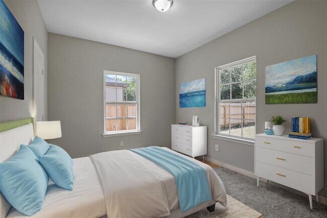Building Photo - 4615 Cherbourg St