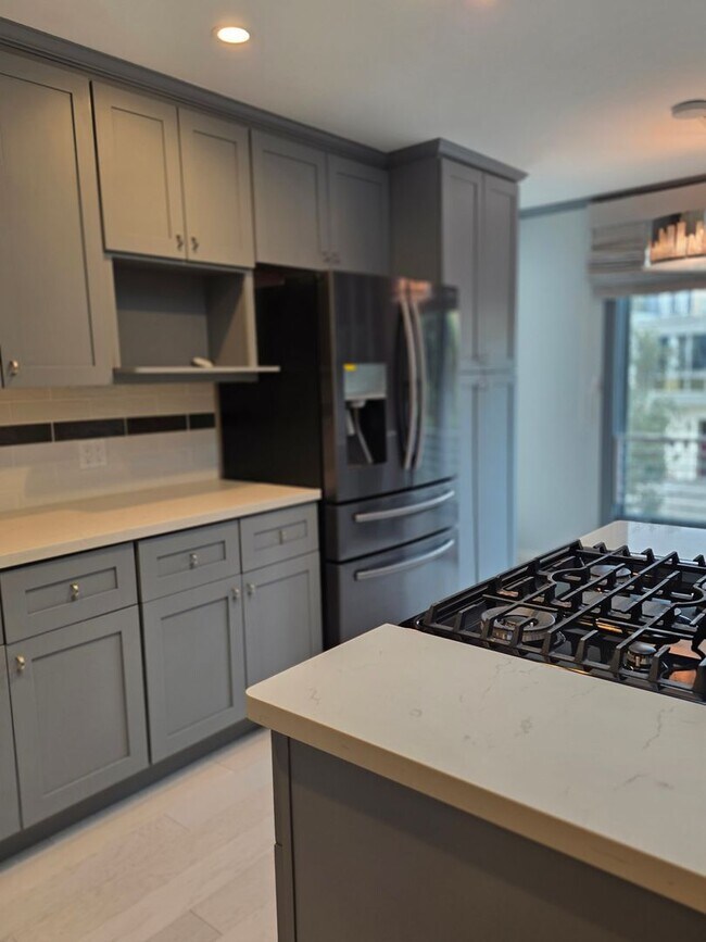 Foto del edificio - Remodeled Home 2 Blocks from Ocean Beach