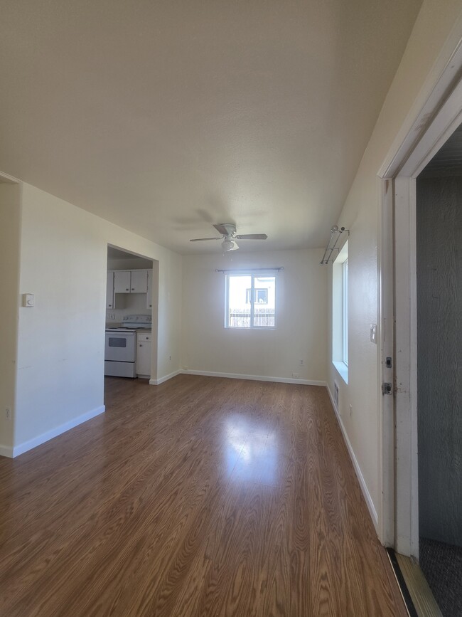 Foto del edificio - 1563-MHH1563 6th St NW