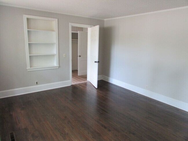Foto del edificio - Freshly Updated 3 Bedroom Home