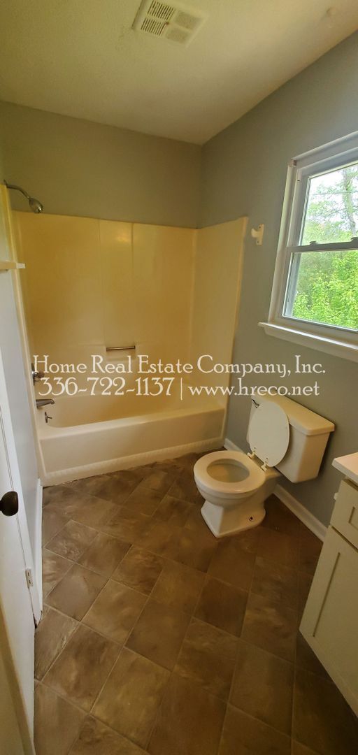 Foto del edificio - 3463 Valley Rd