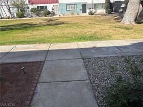 Building Photo - 508 Greenbriar Townhouse Way