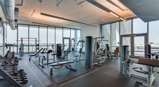 Foto del edificio - 888 Biscayne Blvd