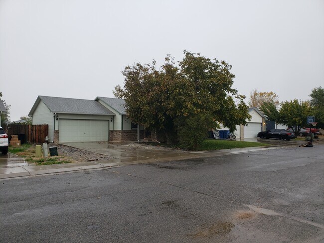 Foto del edificio - 461 N Sun Ct