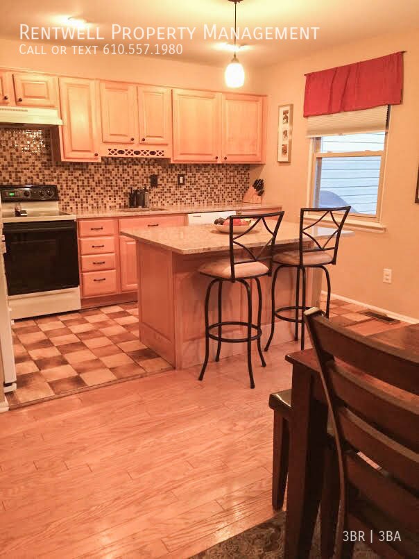 Building Photo - 3 Bed, 2.5 bath 308 Birch Dr, Lafayette Hi...