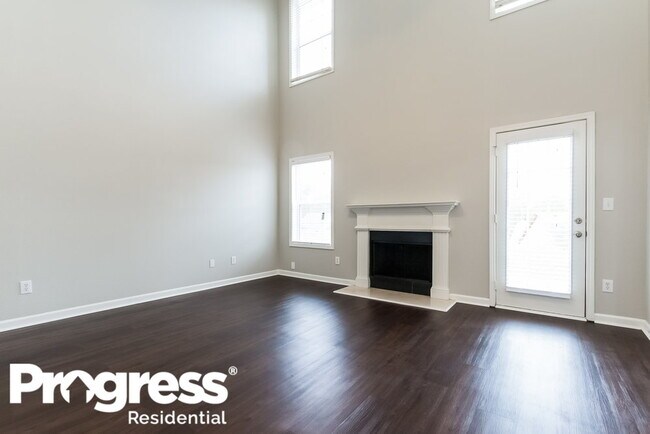 Building Photo - 2750 Beech Tr