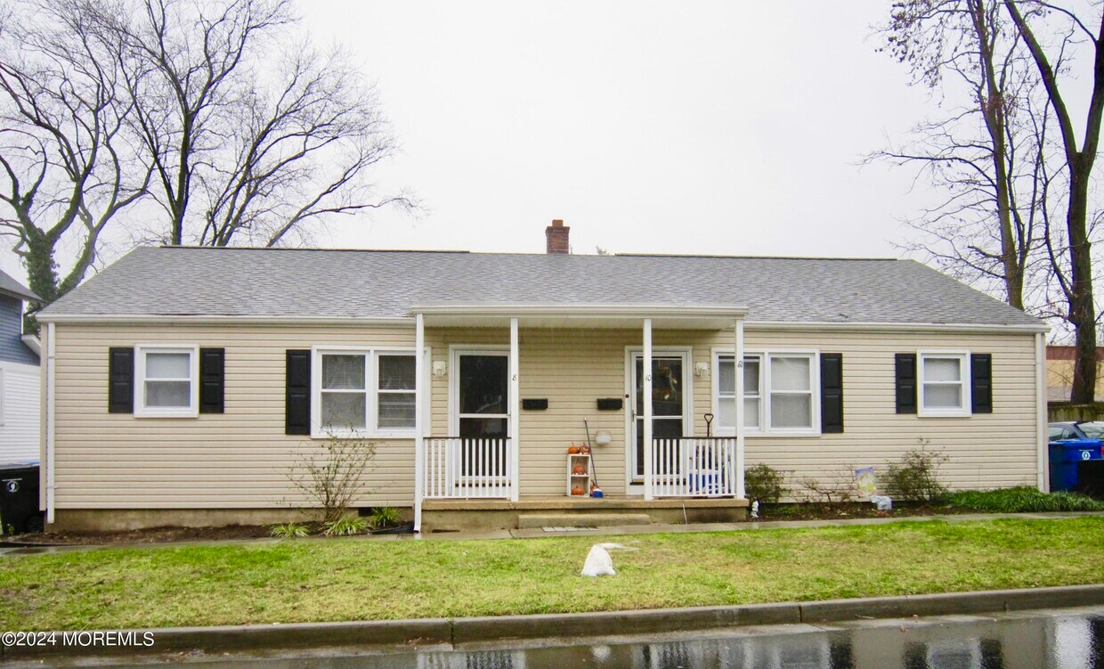 Primary Photo - 8 Viola Ave