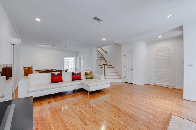 Foto del edificio - 2307 Huldy St