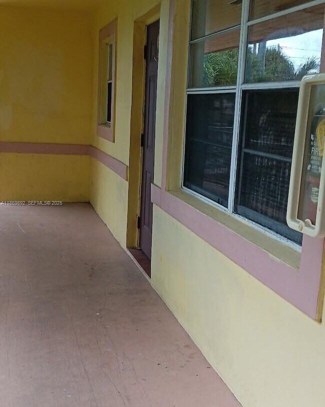 Foto del edificio - 1826 Cleveland St