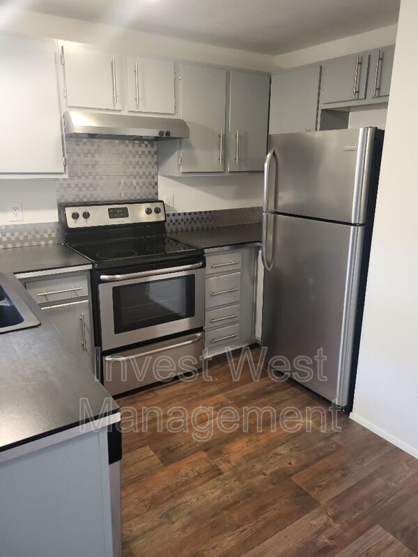 Foto del edificio - 9041 N Saint Louis Ave