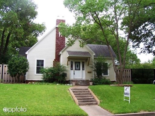 Primary Photo - 210 Harbin Ave