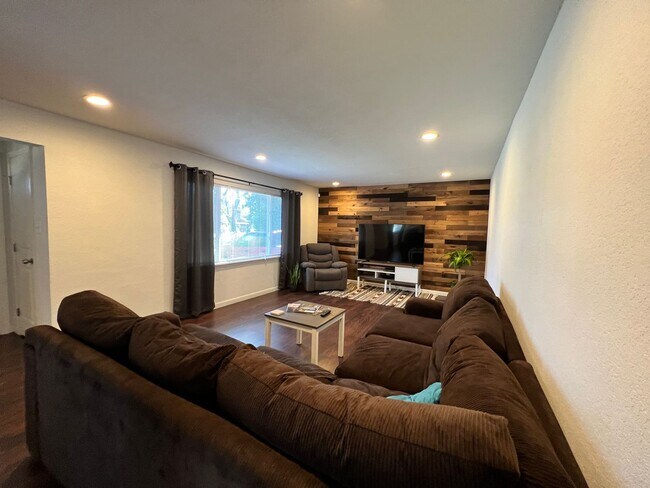 Foto del edificio - Beautiful one story home in Norfolk