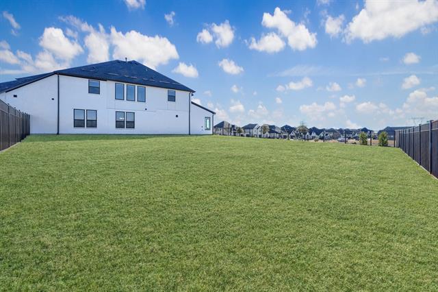 Foto del edificio - 370 Shirebrook Ln