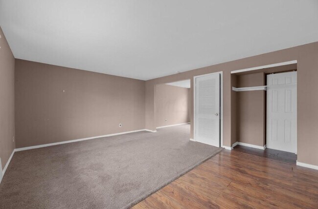 Building Photo - 4688 Hilton Ave