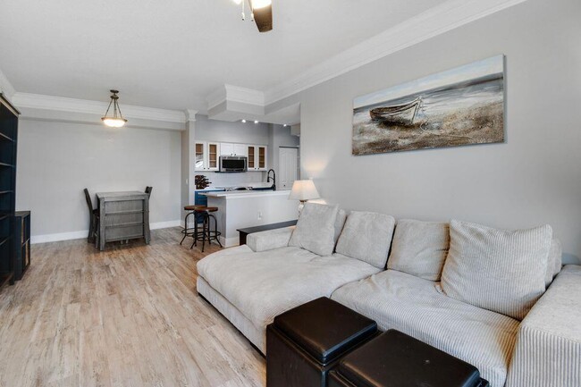 Foto del edificio - 7302 Myrtlewood Cir W