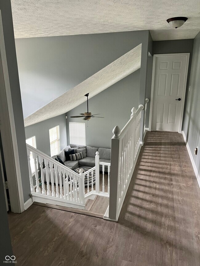 Building Photo - 3041 Sunmeadow Way